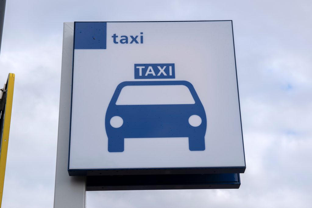 taxi almere